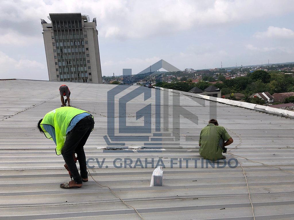 Repairing Roof 1